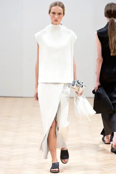 Look 26
